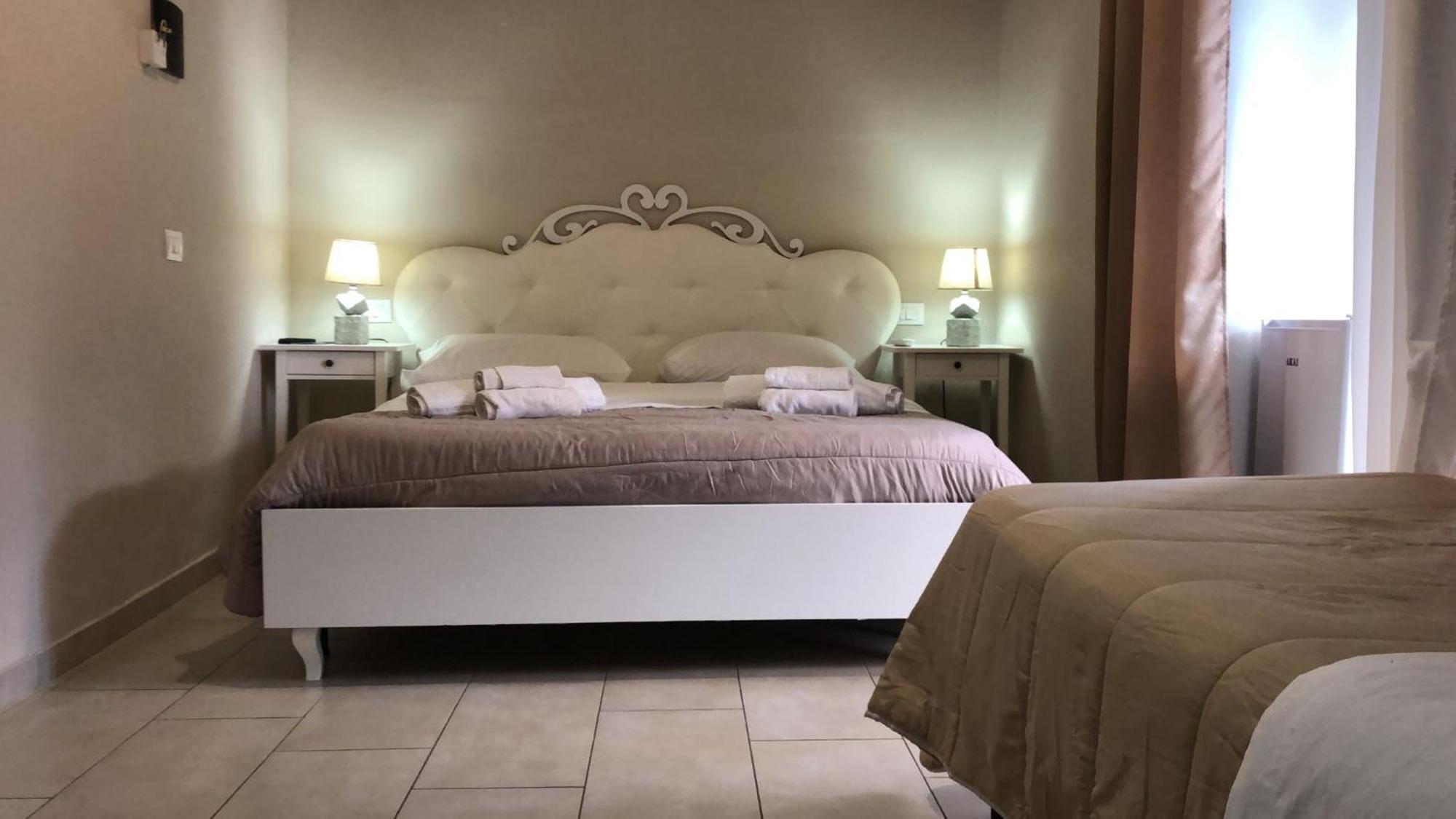 Fuoco Dell'Etna Hotel Catania Bagian luar foto