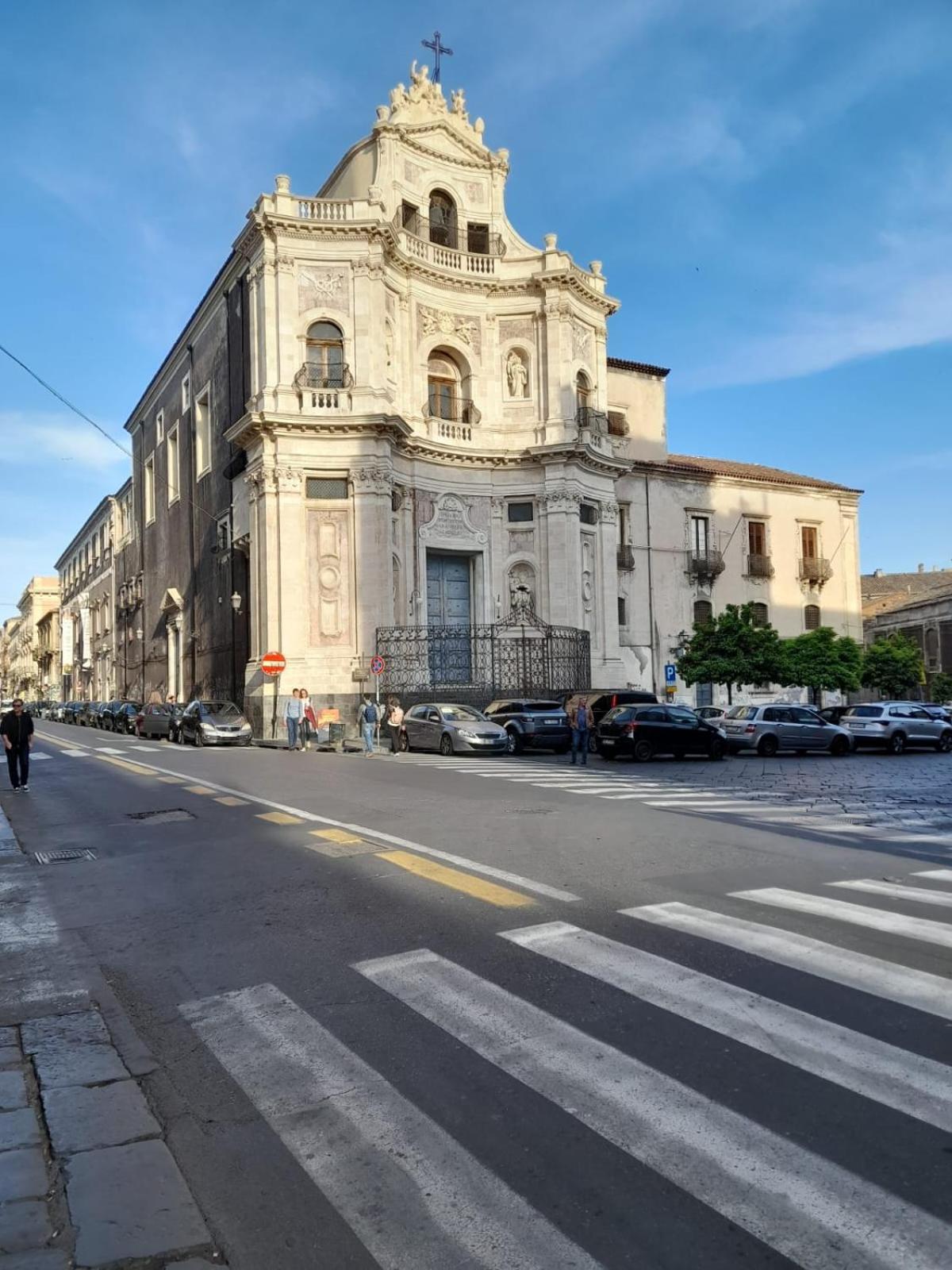 Fuoco Dell'Etna Hotel Catania Bagian luar foto
